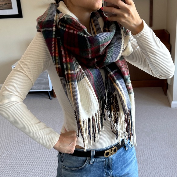 Soft Oversized blanket scarf - Picture 2 of 8